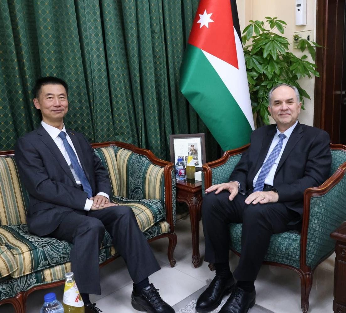 7569956c-83f2-4398-b6d3-ad8ce97e30f4